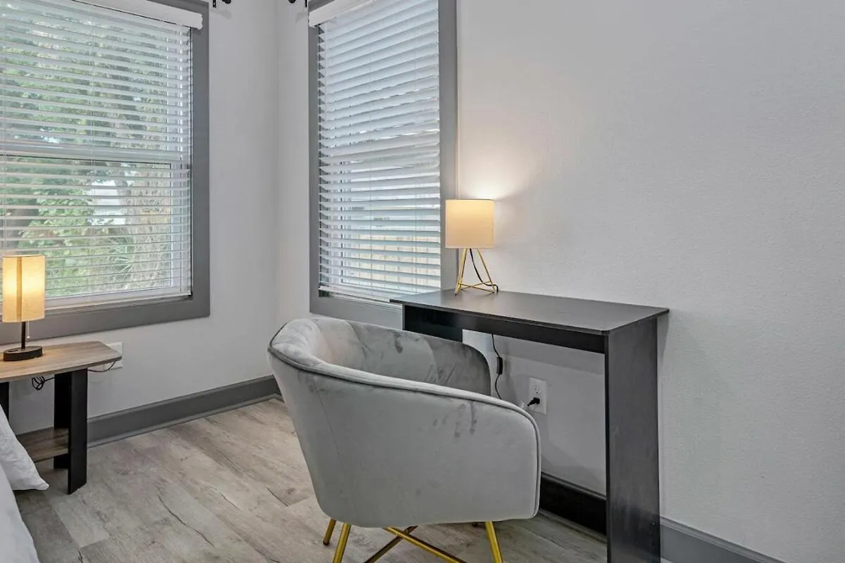 タンパ Sleeps 20! Luxe 6 Bdrm 4 Bth Duplex - Downtown Tpaヴィラ