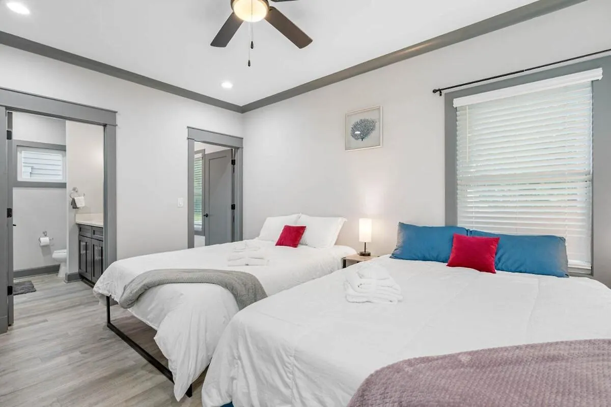 坦帕Sleeps 20! Luxe 6 Bdrm 4 Bth Duplex - Downtown Tpa别墅