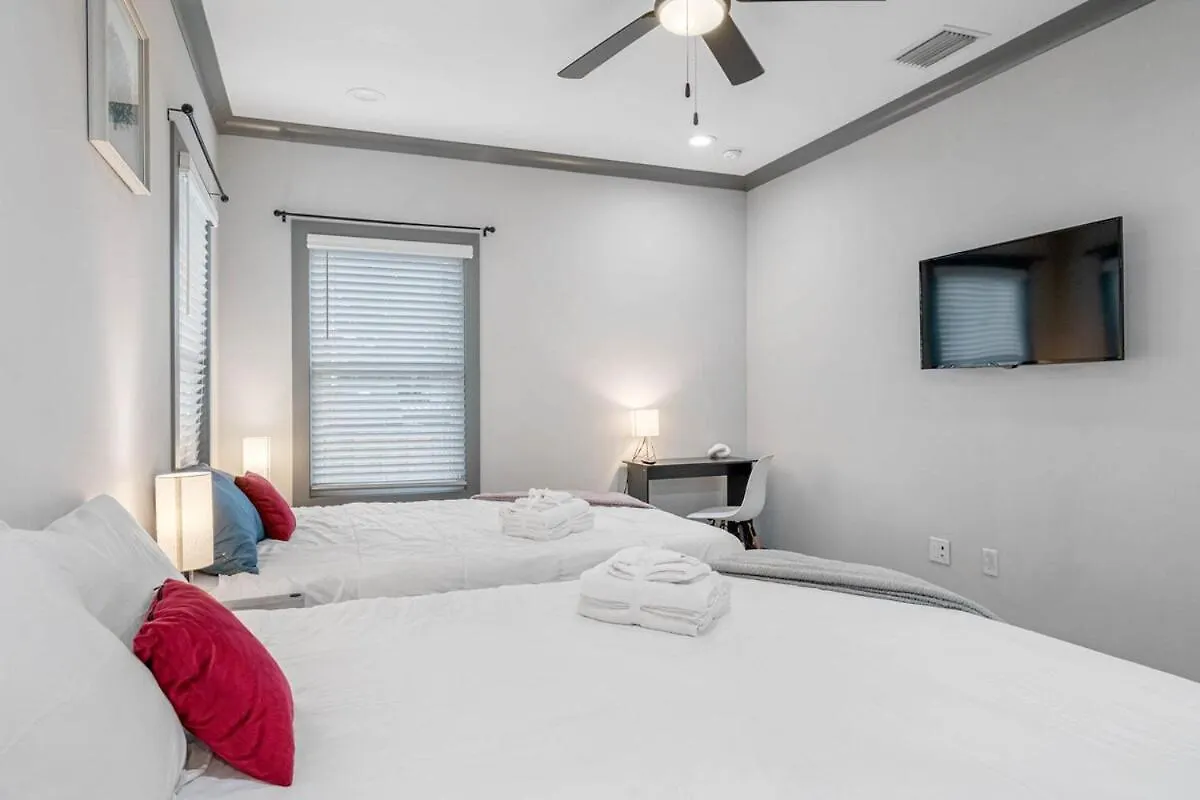 坦帕Sleeps 20! Luxe 6 Bdrm 4 Bth Duplex - Downtown Tpa别墅 坦帕