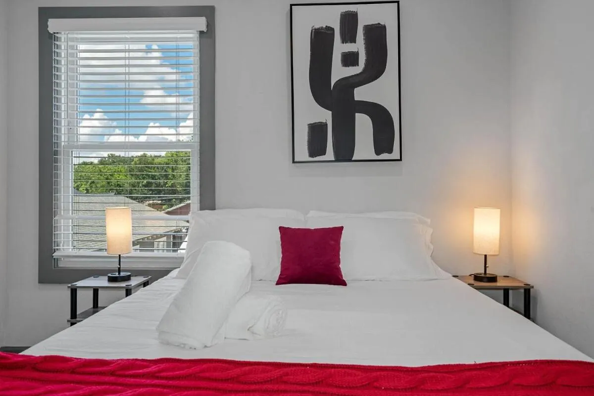 坦帕Sleeps 20! Luxe 6 Bdrm 4 Bth Duplex - Downtown Tpa别墅 0*, 坦帕 美国