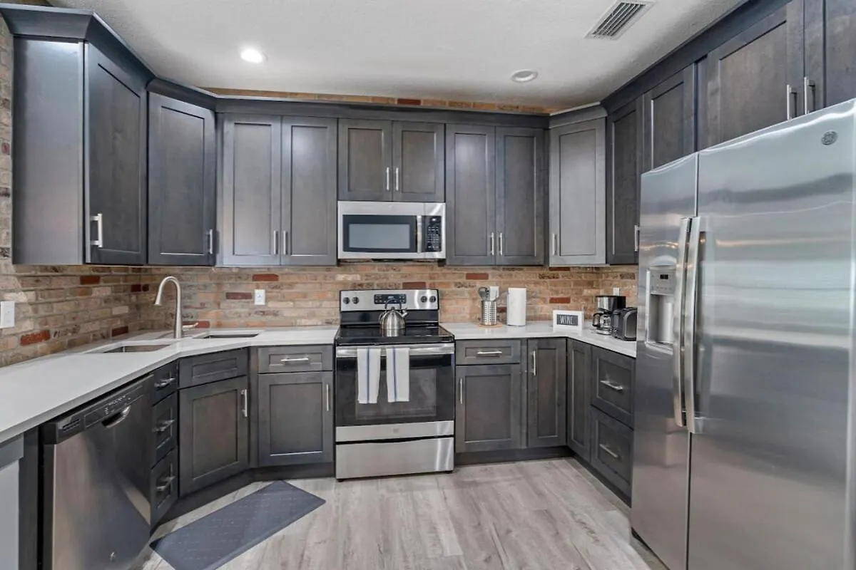 坦帕Sleeps 20! Luxe 6 Bdrm 4 Bth Duplex - Downtown Tpa别墅
