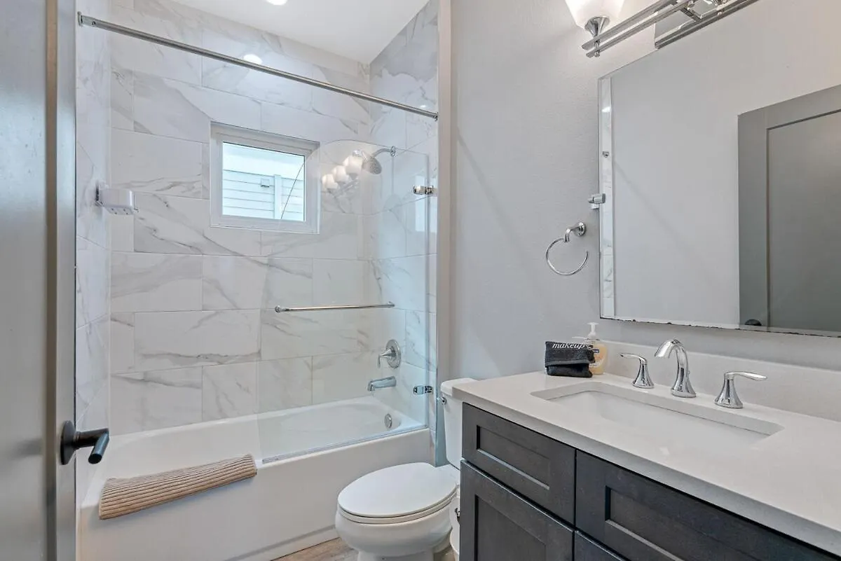 度假居 坦帕Sleeps 20! Luxe 6 Bdrm 4 Bth Duplex - Downtown Tpa别墅
